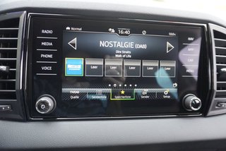 Skoda Karoq Sportline 1,5TSI DSG aAHK/Matrix/Kessy/Kamera   ** - bilder 23