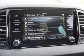 Skoda Karoq Sportline 1,5TSI DSG aAHK/Matrix/Kessy/Kamera   ** - bilder 35