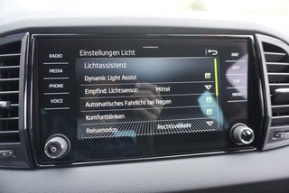 Skoda Karoq Sportline 1,5TSI DSG aAHK/Matrix/Kessy/Kamera   ** - bilder 36
