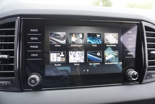Skoda Karoq Sportline 1,5TSI DSG aAHK/Matrix/Kessy/Kamera   ** - bilder 39