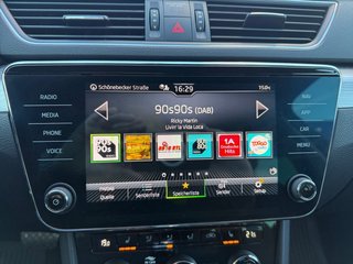 Skoda Superb Combi 1,5TSI DSG Navi/Kamera/el.Klappe/Kessy         ** - bilder 23