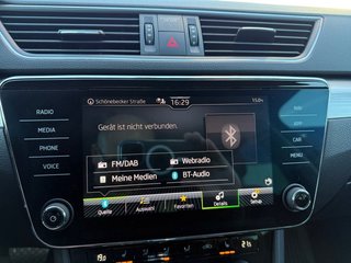Skoda Superb Combi 1,5TSI DSG Navi/Kamera/el.Klappe/Kessy         ** - bilder 24