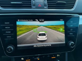 Skoda Superb Combi 1,5TSI DSG Navi/Kamera/el.Klappe/Kessy         ** - bilder 33