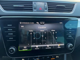 Skoda Superb Combi 1,5TSI DSG Navi/Kamera/el.Klappe/Kessy         ** - bilder 35