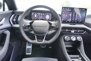 Skoda Kodiaq Sportline 1,5TSI DSG aAHK/Matrix/Navi/ACC/el.Klappe  ** - bilder 15