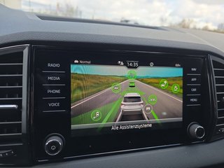 Skoda Karoq Sportline 1,5TSI DSG 4*J.Gar/Pano/aAHK/Matrix/Navi    ** - bilder 39