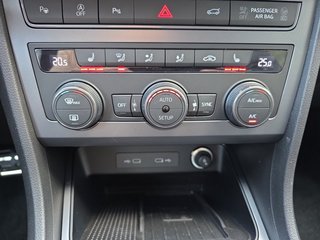 CUPRA Ateca 1,5TSI DSG 5*J.Gar/AHK/Leder/ACC/Navi/el.Klappe ** - bilder 24