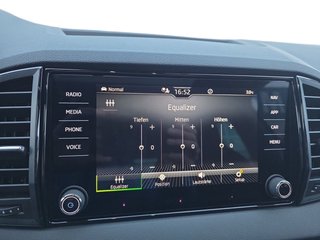 Skoda Karoq Sportline 1,5TSI DSG 4*J.Gar/Pano/aAHK/Matrix/Navi    ** - bilder 40