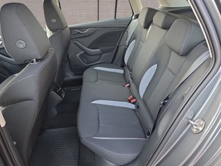 Skoda Kamiq Selection 1,0TSI DSG AHK/Kamera/LED/Kessy/Winterp.  ** - foto 8