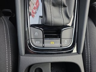 Skoda Karoq Sportline 1,5TSI DSG aAHK/Matrix/Kessy/Winterp.    ** - bilder 22