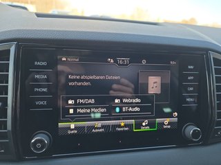 Skoda Karoq Sportline 1,5TSI DSG 4*J.Gar/Pano/aAHK/Matrix/Navi    ** - bilder 26