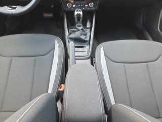 Skoda Kamiq Selection 1,0TSI DSG Kessy/Kamera/Temp/2-Z.Klimaaut.   ** - foto 7