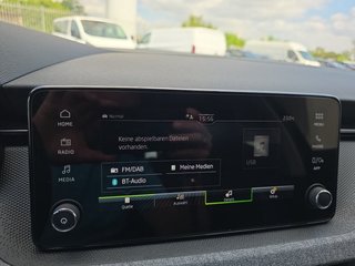 Skoda Kamiq Selection 1,0TSI DSG Kessy/Kamera/Temp/2-Z.Klimaaut.   ** - foto 23