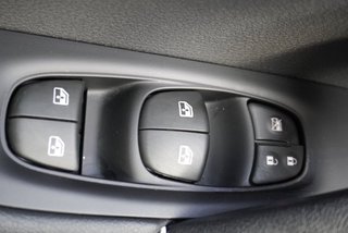 Nissan Qashqai 1.3 DIG-T aAHK/LED/Pano/Navi/8*Alu - foto 21