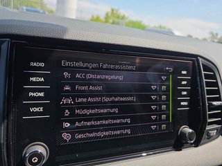 Skoda Karoq Sportline 1,5TSI DSG aAHK/ACC/Matrix/Navi/el.Klappe   ** - foto 34