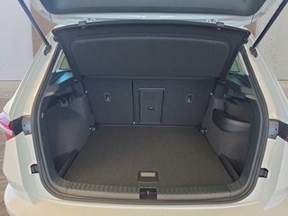 Skoda Karoq 1,5TSI DSG 4*J.Gar/aAHK/Kamera/Kessy/Winterp.  ** - bilder 12