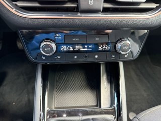 Skoda Kamiq Selection 1,5TSI LED/Kessy/Kamera/Winterp. - foto 21
