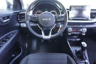Kia Stonic 1.0 T-GDi 16*Alu/Kamera/Pdc/Winterp/Klimaaut.    ** - bilder 12