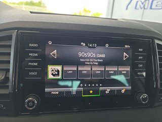 Skoda Karoq 1,5TSI DSG 18*Alu/aAHK/ACC/Kamera/Winterp.       ** - bilder 20