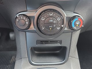 Ford Fiesta 1.2 82PS Ganzjahresreif/Klima/Efh/Mfll - foto 18