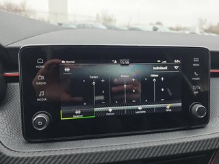 Skoda Kamiq Monte Carlo 1,5TSI DSG 4*J.Gar/AHK/18*Alu/el.Klappe  ** - bilder 43