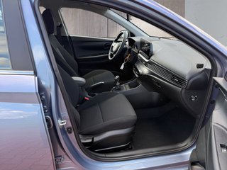 Hyundai i20 1.0 T-GDI Navi/Kamera/LED/Winterp.  ** - foto 12