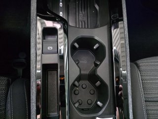 Skoda Superb Combi 2,0TDI DSG Navi/DCC/ACC/Kamera/Sitzhz.  ** - foto 16