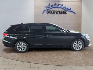 Skoda Superb Combi 2,0TDI DSG Navi/DCC/ACC/Kamera/Sitzhz.  ** - foto 1