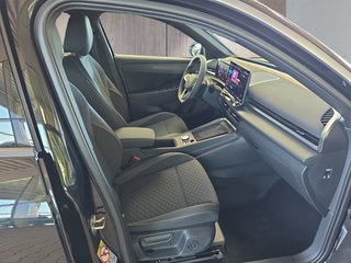 Volkswagen T-Roc R-Line 1.5 eTSI aAHK/Easy Open/Winterp.  ** - foto 11