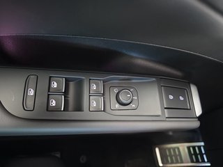 Volkswagen T-Roc R-Line 1.5 eTSI aAHK/Easy Open/Winterp.  ** - foto 17