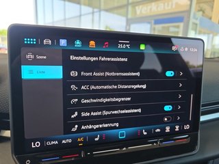 Volkswagen T-Roc R-Line 1.5 eTSI aAHK/Easy Open/Winterp.  ** - foto 36