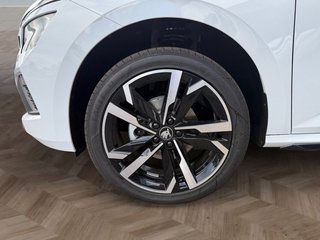 Skoda Kamiq Monte Carlo 1,5TSI DSG 4*J.Gar/18*Alu/Pano/Kamera  ** - bilder 9