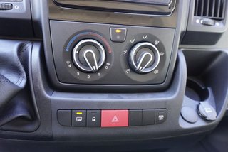 Citroën Jumper 35 L3H2 2,2 140PS UPE=52000€! - foto 15
