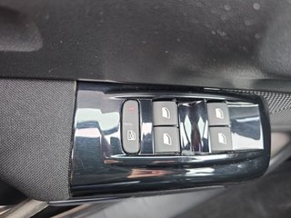 Citroën C3 Shine 1.2 110PS Alu/WR/Kamera/AHK/Keyless/Klimaaut. - bilder 19