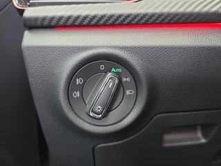 Skoda Kamiq Monte Carlo 1,5TSI DSG 5*J.Gar/Kessy/Matrix/Winterp/Kamera  ** - bilder 18