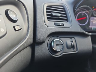 Opel Insignia 2.0CDTI 194PS 4x4 Aut.Vollausstattung - bilder 16