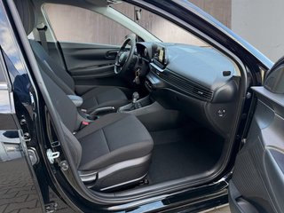 Hyundai i20 1.0 T-GDI 7DCT Navi/Kamera/LED/Winterp.  ** - bilder 12