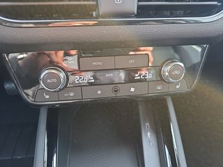 Skoda Kamiq Selection 1,5TSI DSG AHK/Kamera/LED/Kessy/Winterp. - foto 20