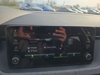 Skoda Kamiq Selection 1,5TSI DSG AHK/Kamera/LED/Kessy/Winterp. - foto 23