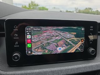 Skoda Kamiq Selection 1,0TSI DSG Kessy/Kamera/Temp/2-Z.Klimaaut.  ** - bilder 30