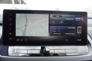 Nissan Qashqai 1,3 DIG-T Xtronic Pano/LED/Navi/Kamera/Keyless  ** - bilder 22