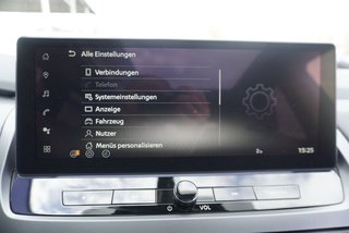 Nissan Qashqai 1,3 DIG-T Xtronic Pano/LED/Navi/Kamera/Keyless  ** - bilder 32