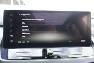 Nissan Qashqai 1,3 DIG-T Xtronic Pano/LED/Navi/Kamera/Keyless  ** - bilder 35