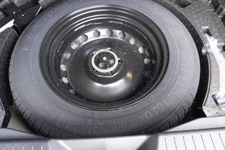 Nissan Qashqai 1,3 DIG-T Xtronic Pano/LED/Navi/Kamera/Keyless  ** - bilder 44