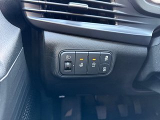 Hyundai i20 1.0 T-GDI Navi/Kamera/LED/Winterp.  ** - bilder 17