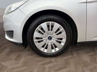 Ford Focus Turnier 1.5TDCi 120PS AHK/Ganzjahresreifen - bilder 9