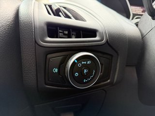 Ford Focus Turnier 1.5TDCi 120PS AHK/Ganzjahresreifen - bilder 14