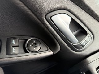 Ford Focus Turnier 1.5TDCi 120PS AHK/Ganzjahresreifen - bilder 15