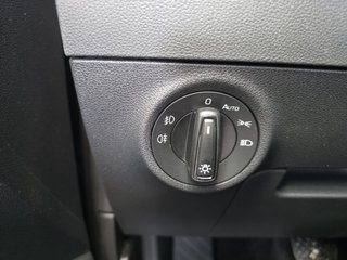 Skoda Karoq 1,5TSI DSG 4*J.Gar/aAHK/Kamera/Kessy/Winterp.  ** - bilder 17