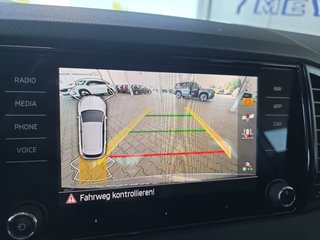 Skoda Karoq 1,5TSI DSG 4*J.Gar/aAHK/Kamera/Kessy/Winterp.  ** - bilder 39